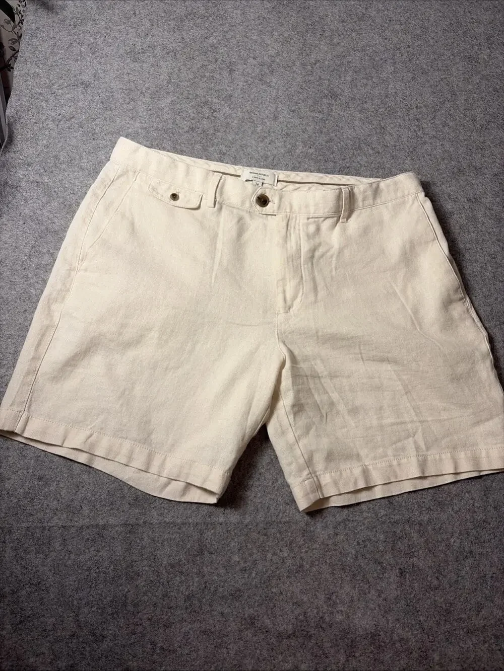 Banana Republic Linen / Cotton Blend Shorts Size 36